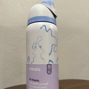NWT Owala "Tied And True" Blue Bows 32oz Freesip Limited Edition